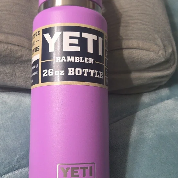 Yeti Rambler 26oz Lavender Bottle - Picture 2 of 8
